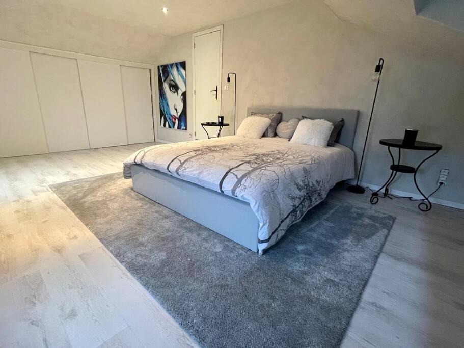Charmante Maison De Vacances Vaux-sur-Sure Экстерьер фото