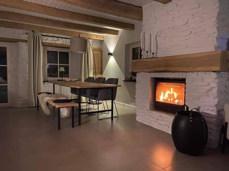 Charmante Maison De Vacances Vaux-sur-Sure Экстерьер фото